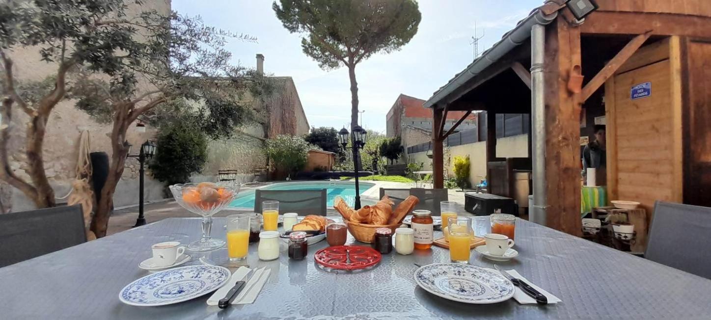 La Pause Sous Le Pin B&B Chambres D'Hotes Capestang Buitenkant foto